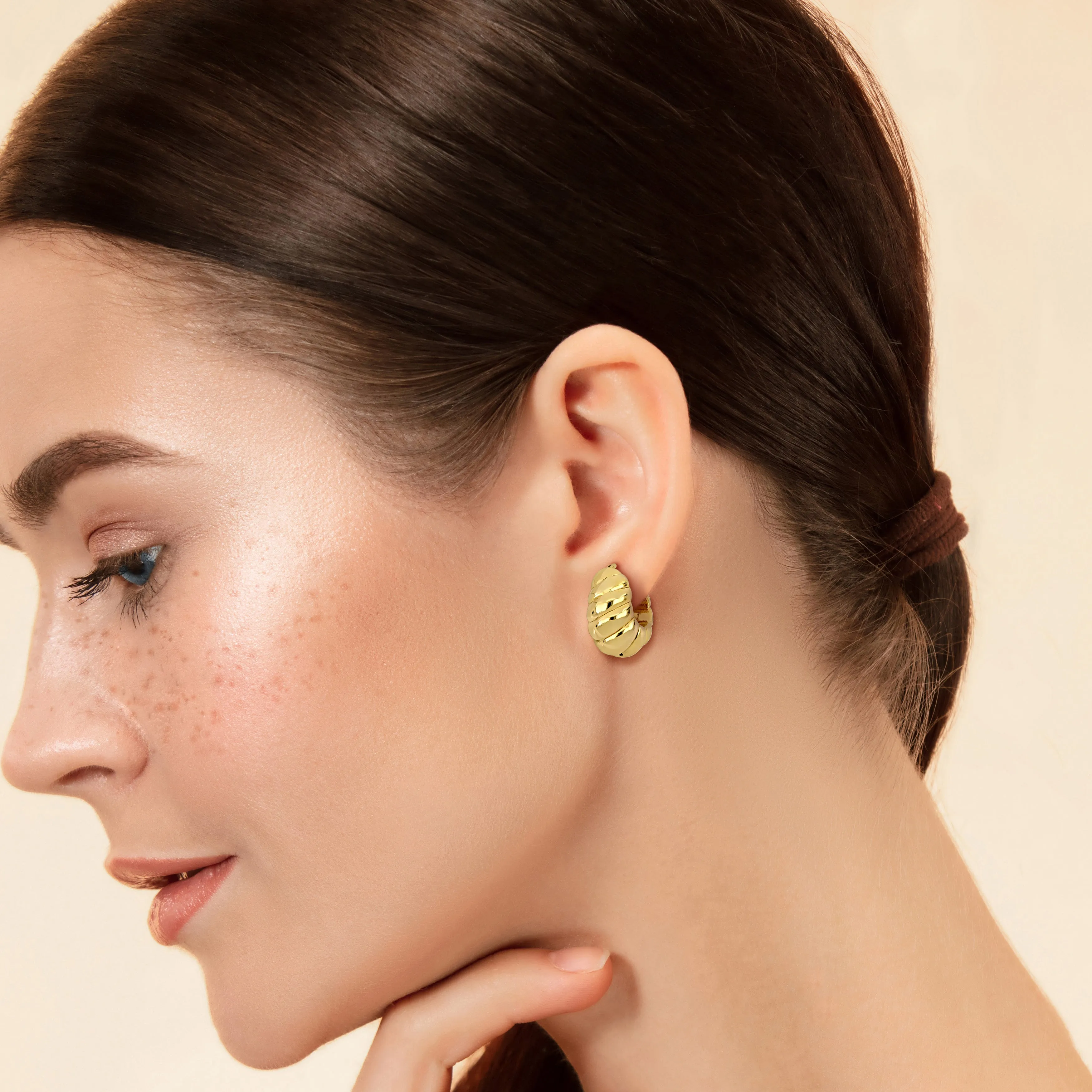 22 MM  Ribbed Hoop Earrings in Yellow Plated Sterling Silver