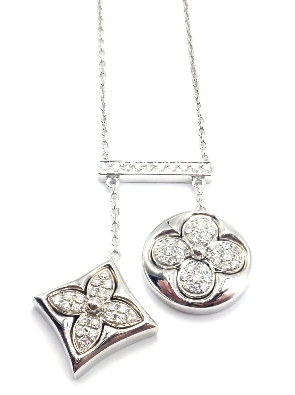 Authentic! Louis Vuitton Blossom 18k White Gold Diamond Link Pendant Necklace