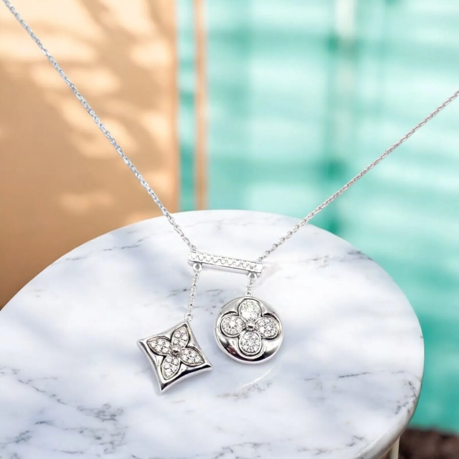 Authentic! Louis Vuitton Blossom 18k White Gold Diamond Link Pendant Necklace