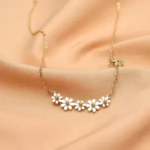 Daisy Bloom Pendant