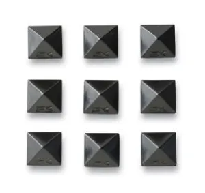 Dakine Pyramid Studs