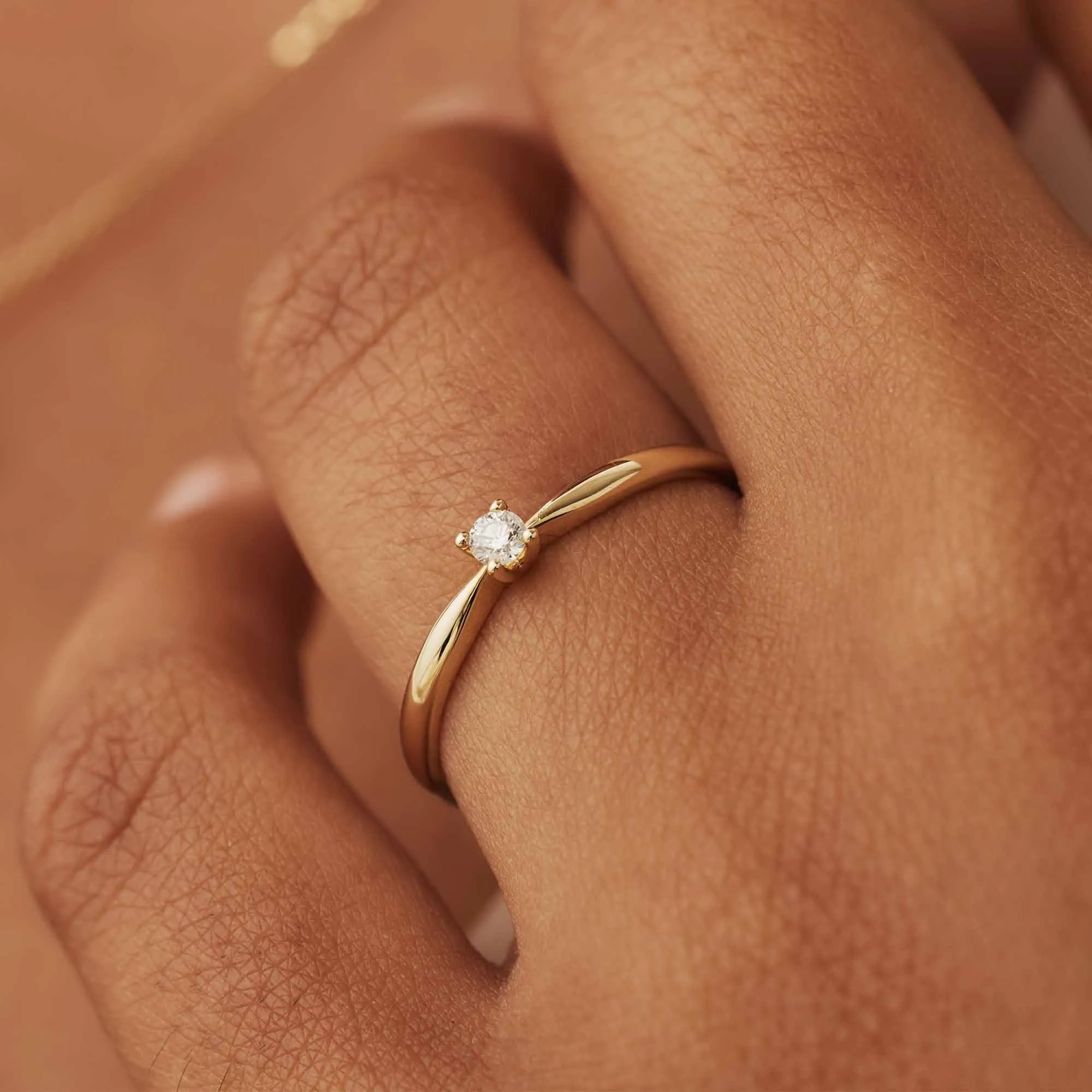 De la Paix Céline 14 karat gold ring with diamond 0.05 carat