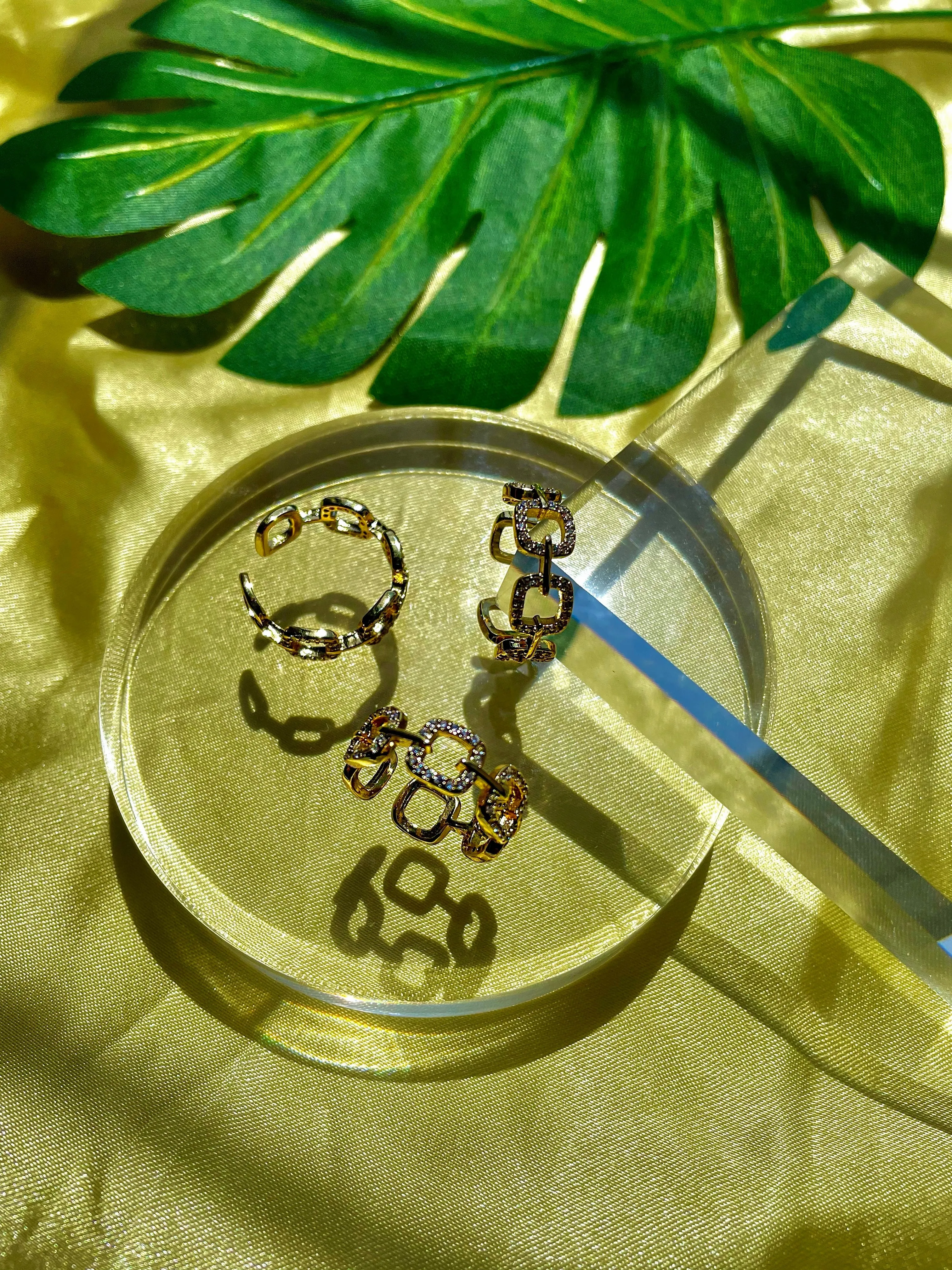 Diamond Chain Link Ring