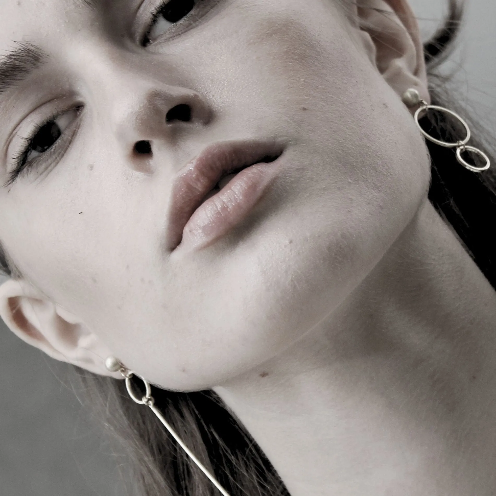 DNSK - Theia Asymmetrical Ring Earring Gold