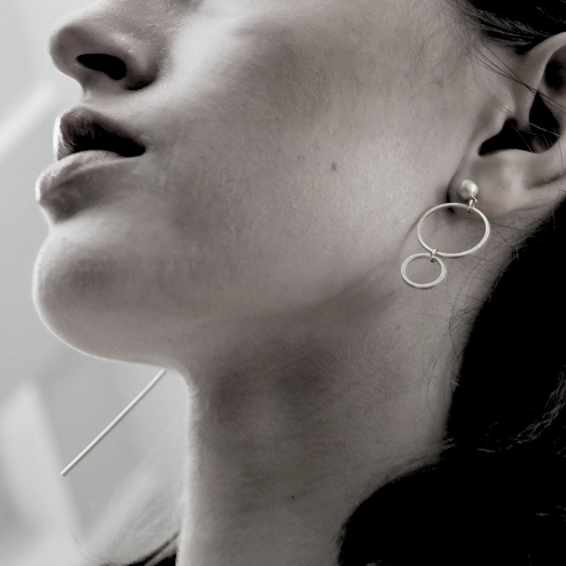 DNSK - Theia Asymmetrical Ring Earring Gold
