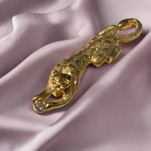 Elegant 9ct Gold Plated Jaguar Cat Brooch with Crystal Accent