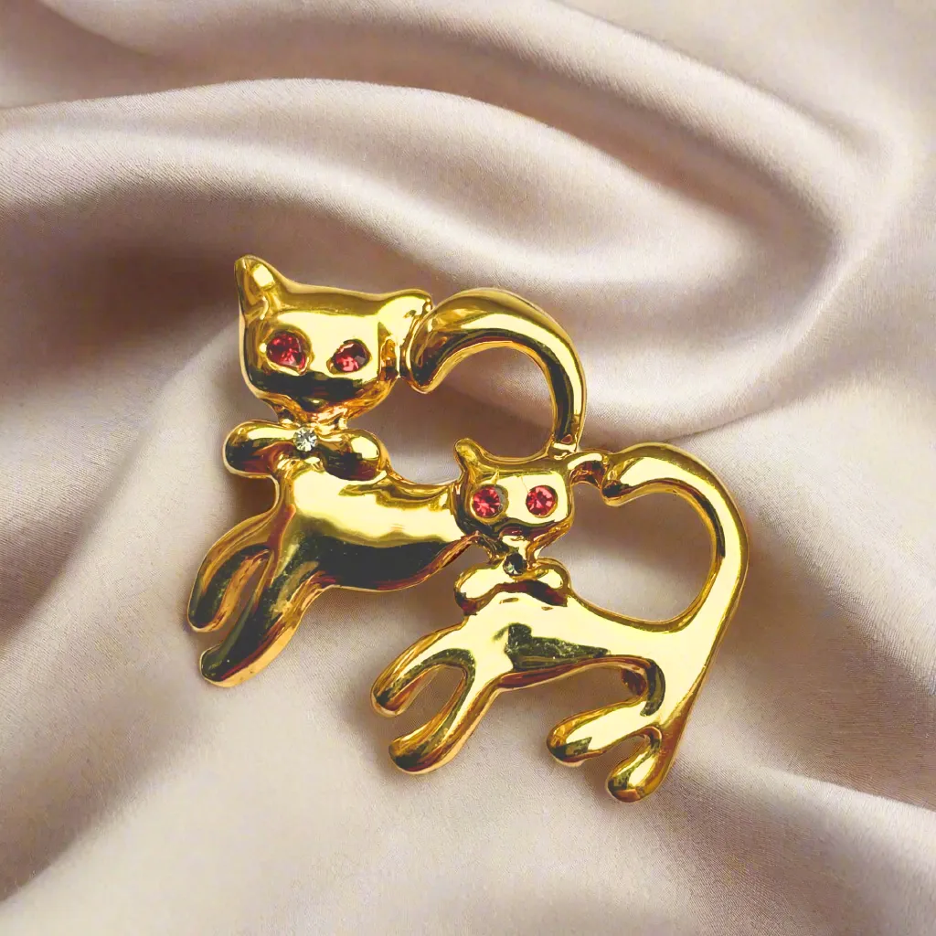 Elegant 9ct Gold Plated Twin Cats Brooch – Crystal-Set Feline Charm