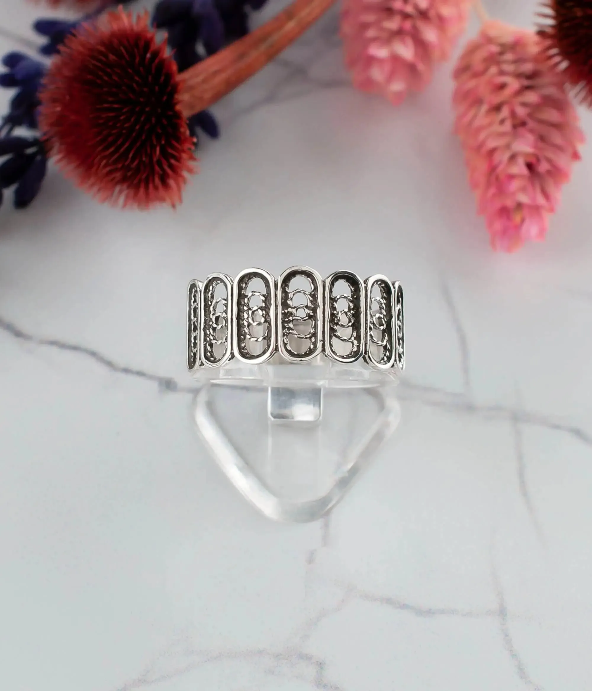 Filigree Art Sterling Silver Women Oval Design Band Ring