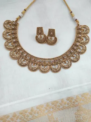 Gold Antique Classic Necklace With Gold Plating