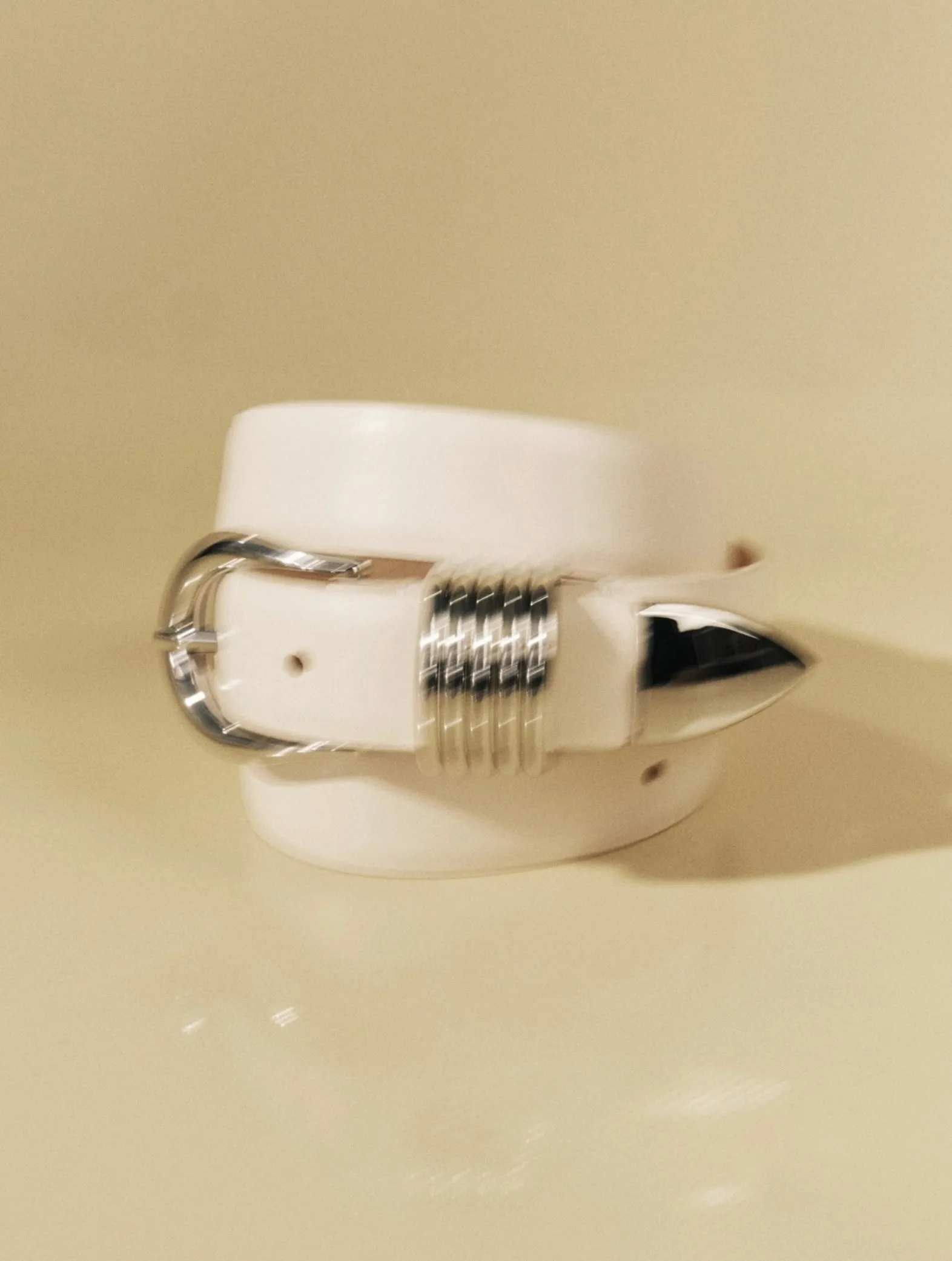 Hollyhock Leather - Ivory/Silver
