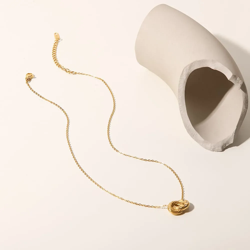 Interlocking Necklace
