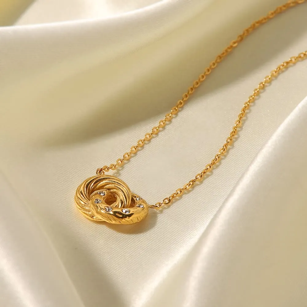 Interlocking Necklace