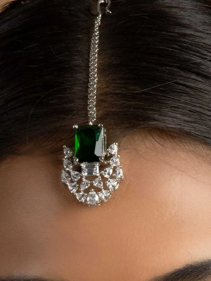Kiara Advani Inspired Victorian Bridal Jewellery Set (Necklace, Earrings & Maangtikka)