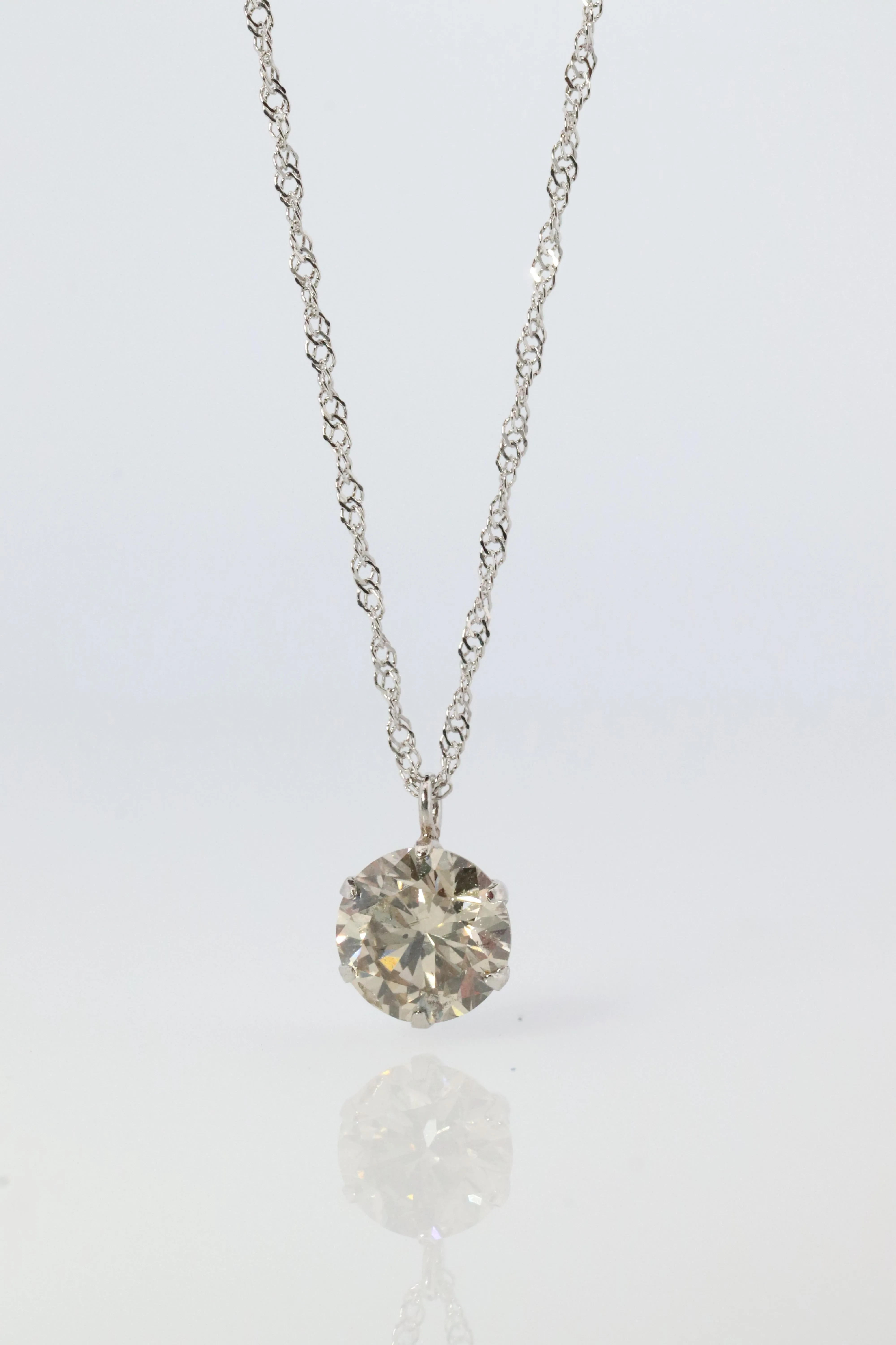 Large Diamond solitaire pendant. Platinum Pt900 Round diamond 0.5CT Necklace