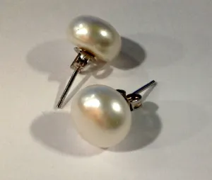 Large Freshwater Pearl Studs