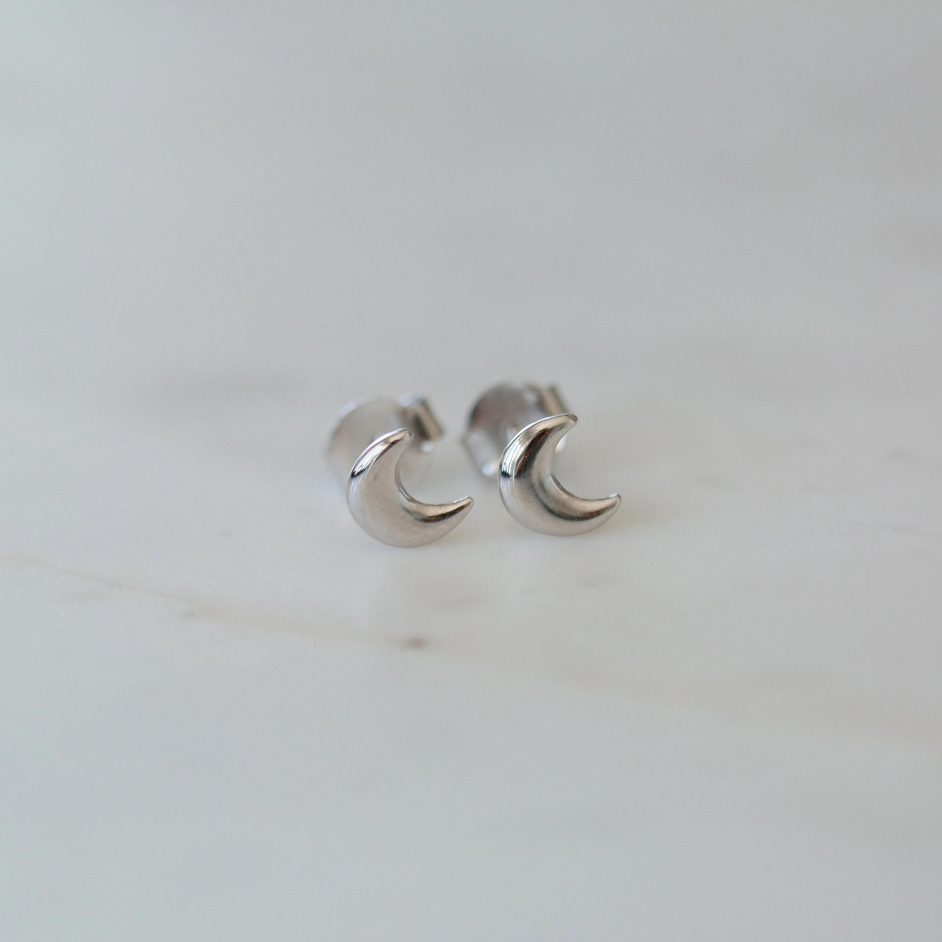 Luna Lover Studs Silver