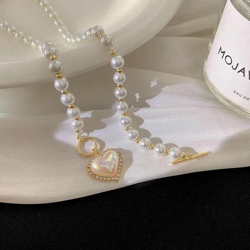 MAYTRENDS  - Pearl Heart Necklace