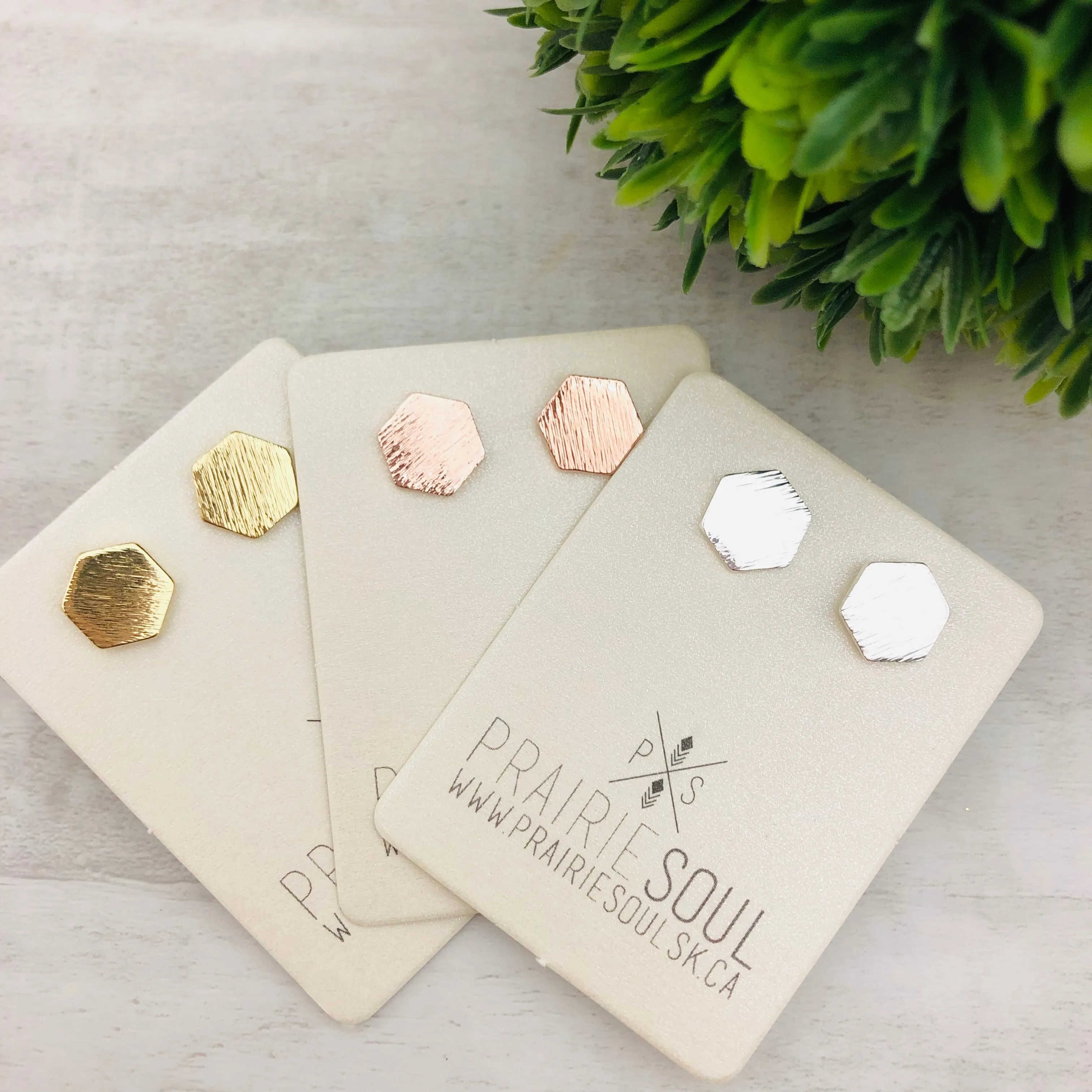 Metal Shape Stud Earring / Hexagon