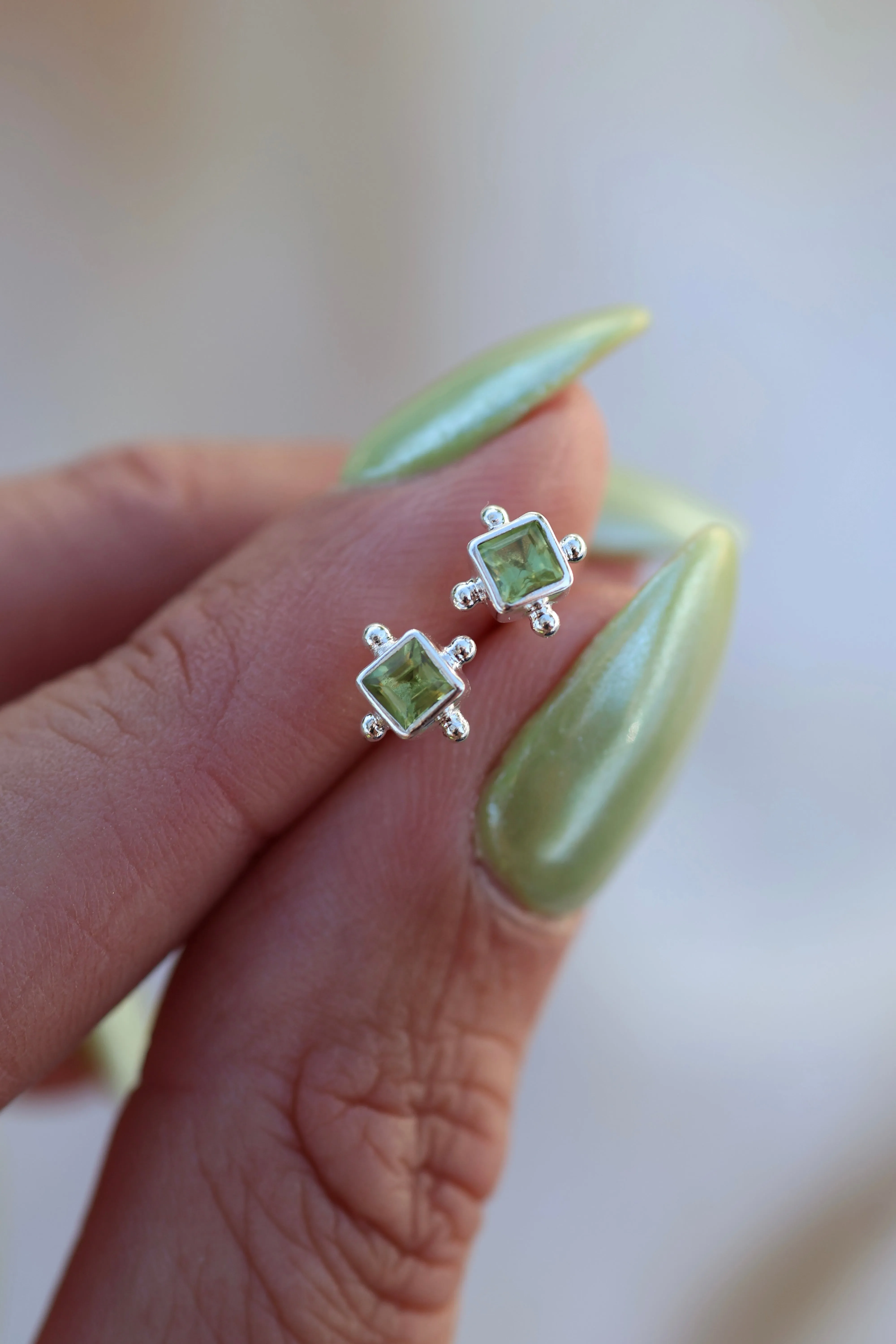 Mini Gias Perdiot Silver Studs