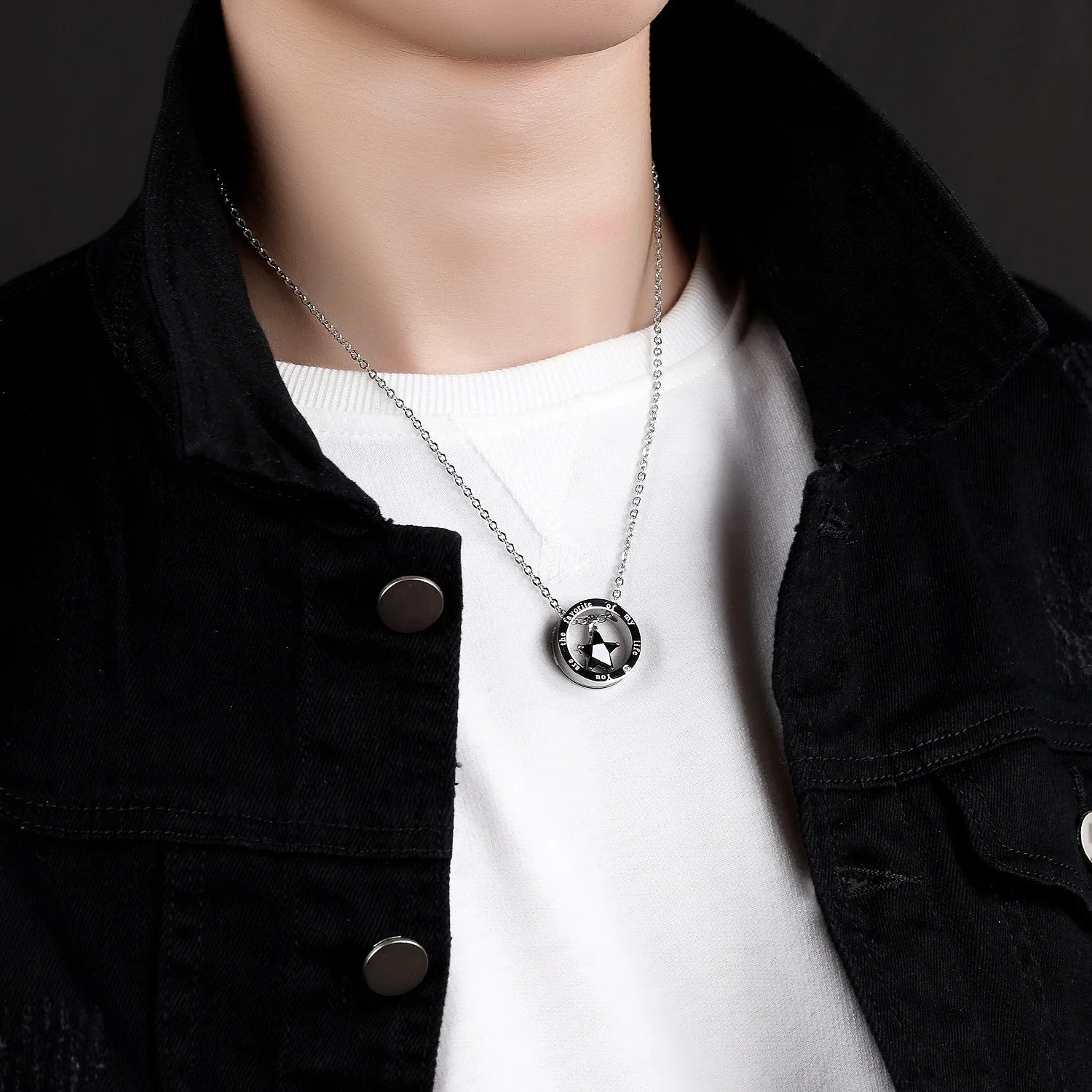 NEHZUS Wholesale Titanium Steel Star Circle Necklace for Couples Mini Pentagram with Diamond Necklace for Men and Women