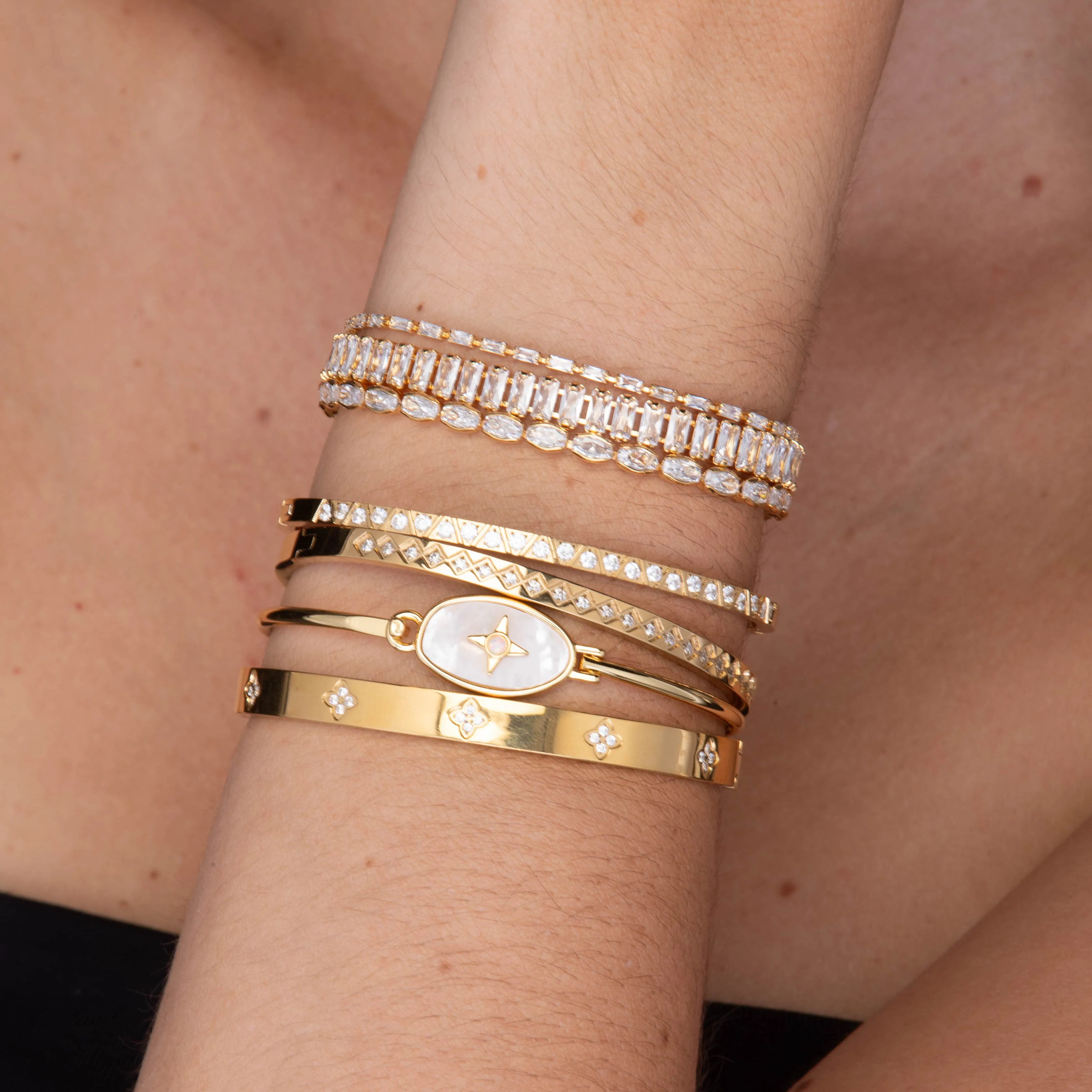 North Star Oval MOP Bangle Bracelet
