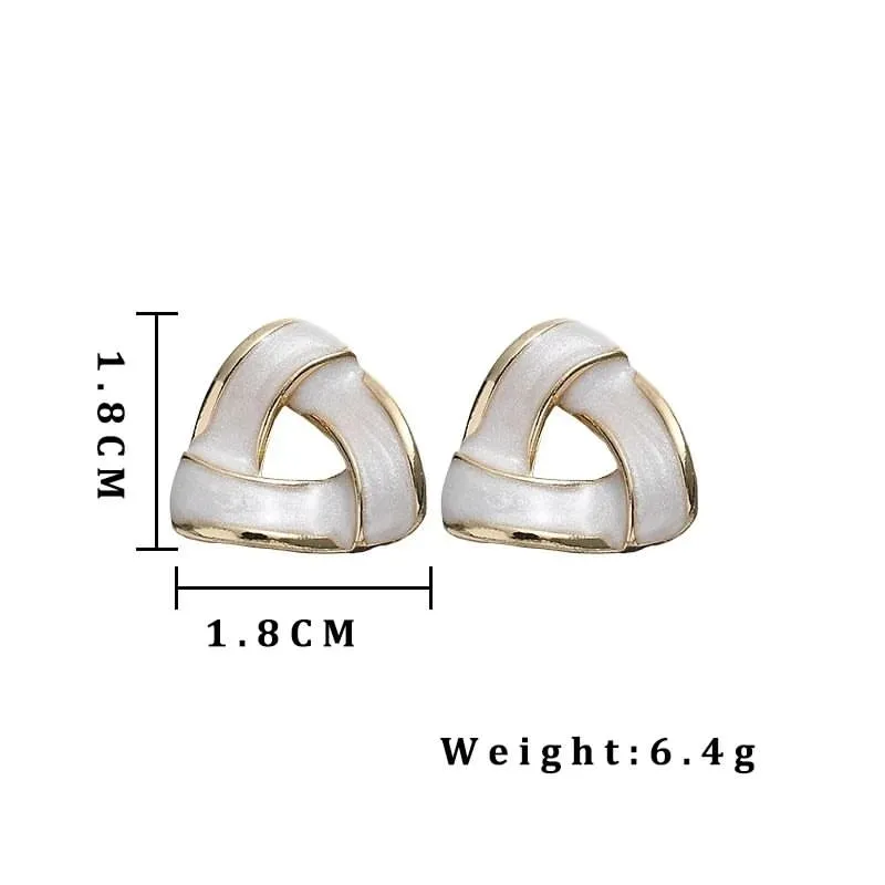 Pair of High-end Geometric Triangle Milk White Drip Oil Earrings Women French Retro Style Simple Design Unique Ear Jewelry