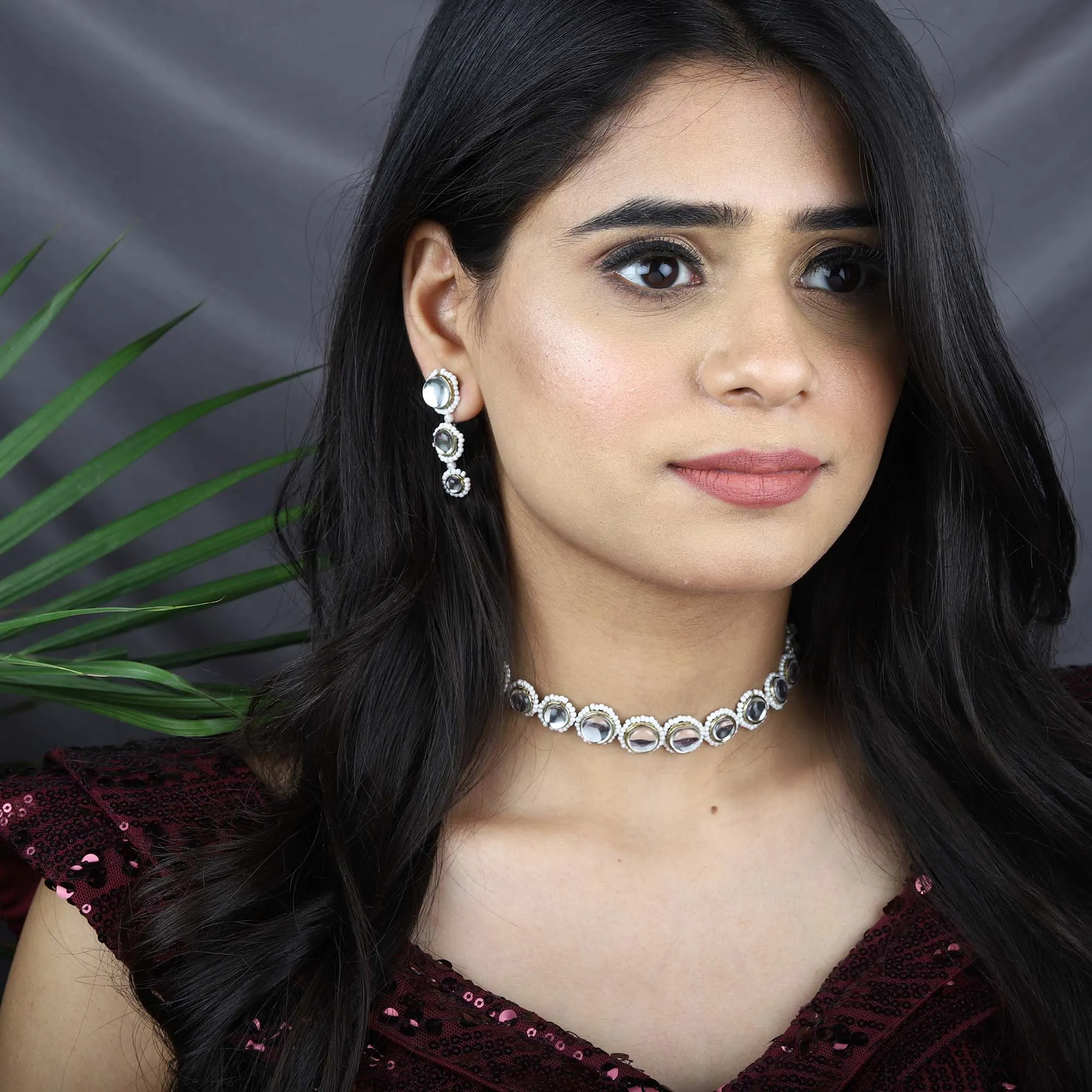 Round Bound Full Set With Necklace And Earrings