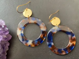 Statement earrings, acrylic earrings , Modern feminine earrings, stylish earrings, lightweight earrings, monochrome earrings