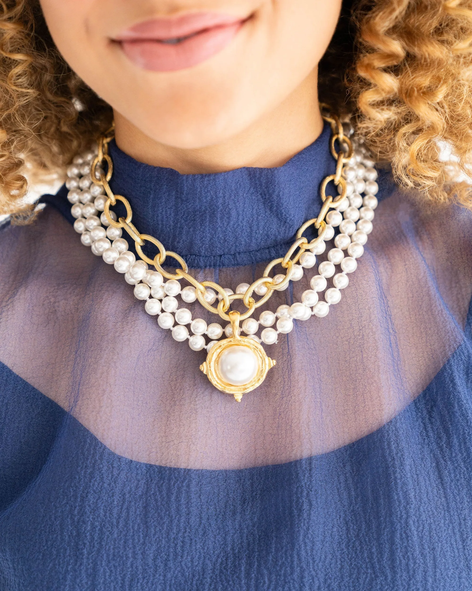 Susan Shaw Multi Strand Ivory Glass Pearls with Cotton Pearl Cab Pendant Necklace