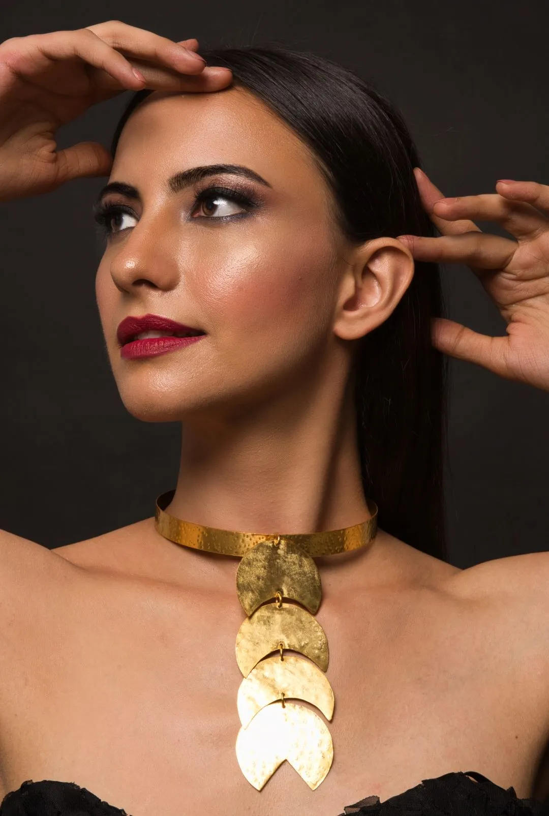 Tribal Fish Choker Necklace