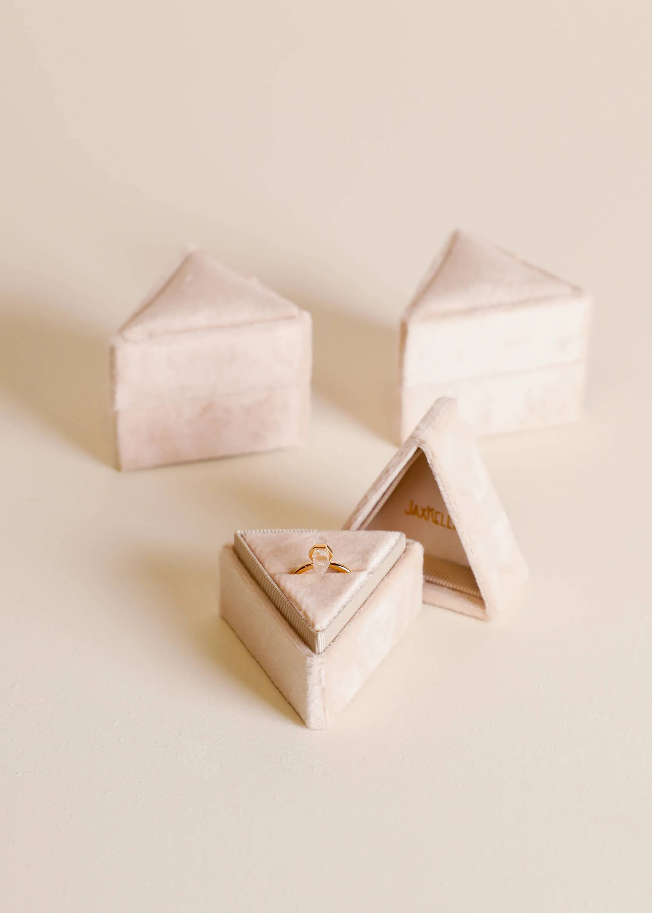 Velvet Jewelry Box - Triangle - Cream: Cream