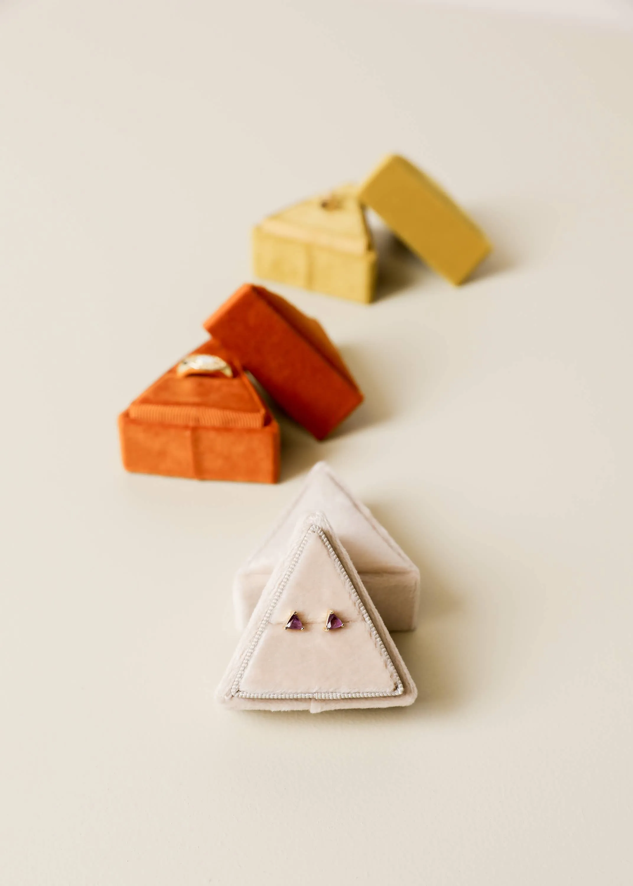 Velvet Jewelry Box - Triangle - Cream: Cream