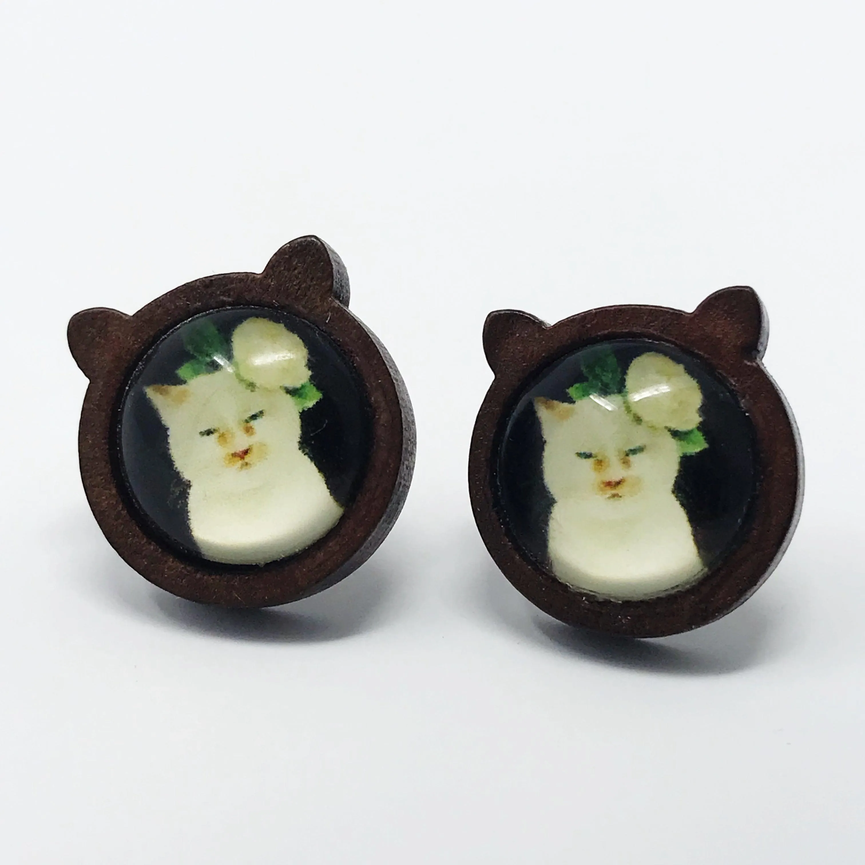 Whimsical Cat & Flower Earrings - Handmade Wooden Cat Shaped Jewelry for Stylish Cat Enthusiasts