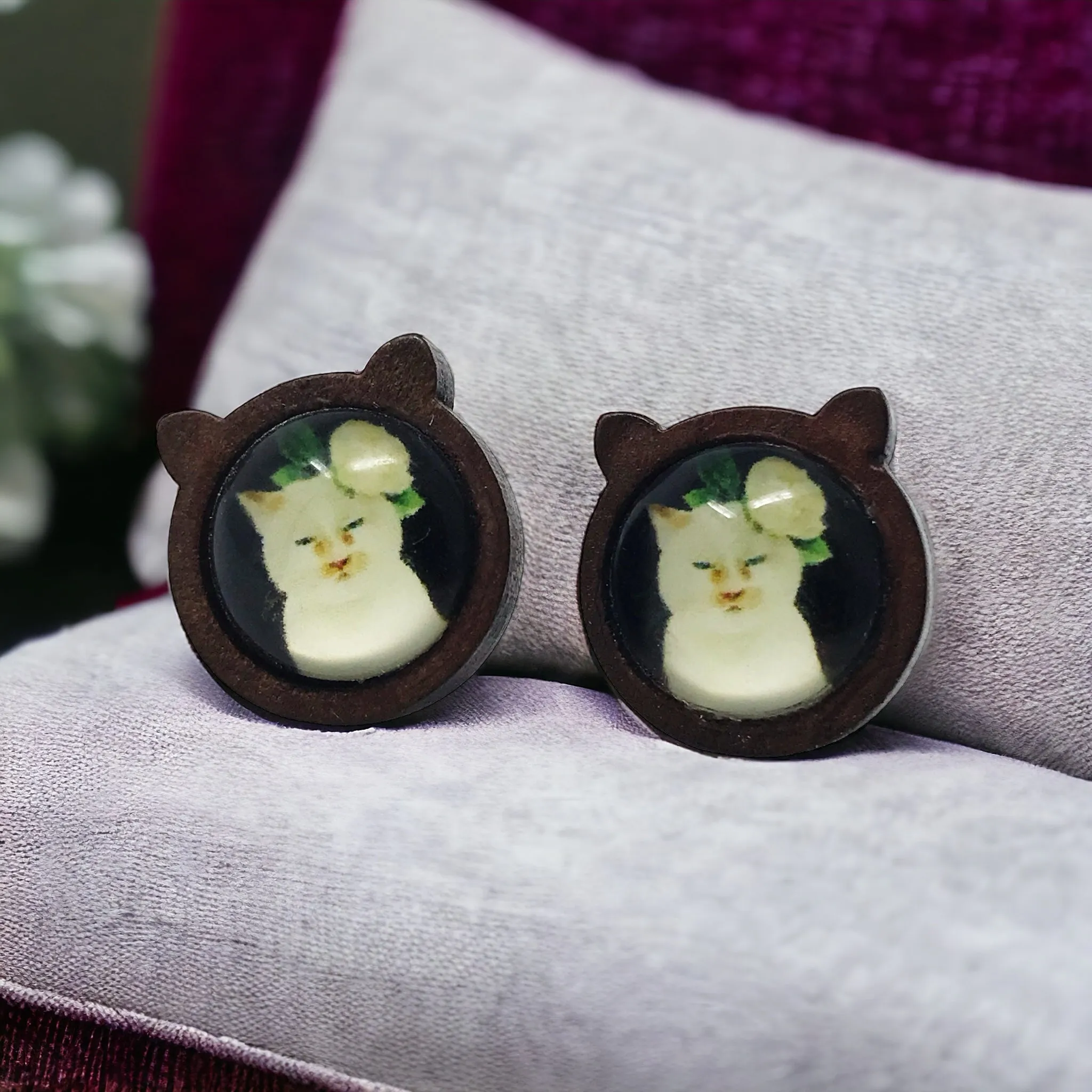 Whimsical Cat & Flower Earrings - Handmade Wooden Cat Shaped Jewelry for Stylish Cat Enthusiasts