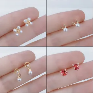 Wholesale Simple Small Exquisite Design Sense 925 Sterling Silver Earrings
