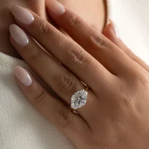 WINTER 3.50ct | Round 3-Stone Lab Grown Diamond Set in 18ct Gold